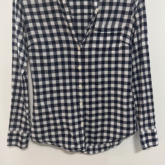 J Crew The Perfect Shirt Blue and White Button Down Size XS - Picture 3 of 9